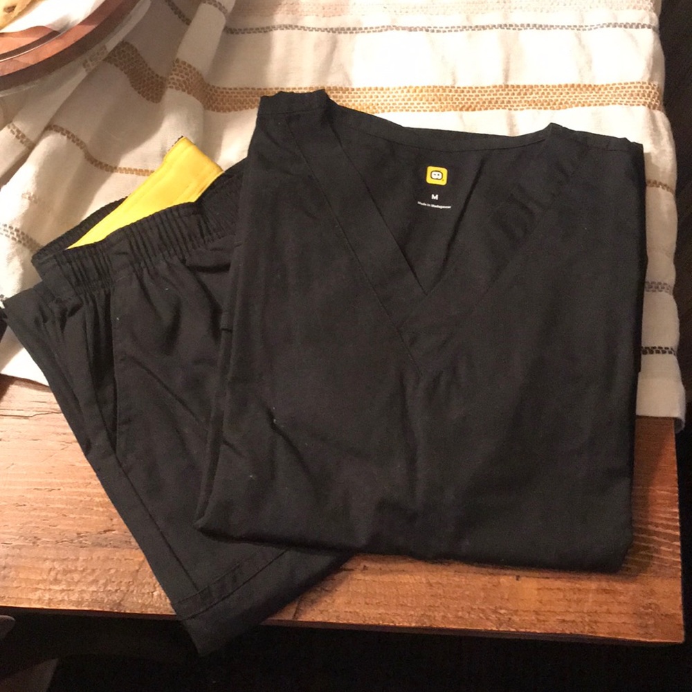 Black Scrubs Set